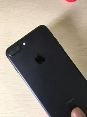 苹果7plus128黑色国行（苹果7plus多少钱32g黑色）-图2